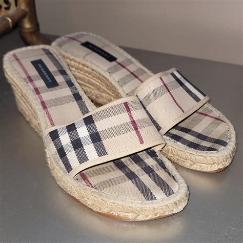 burberry dames slippers|Burberry slip on slides.